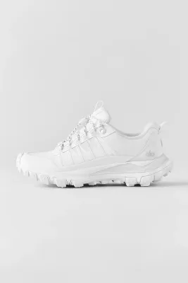 ALO Trail white