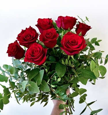 Μπουκέτο από 12 Τριαντάφυλλα