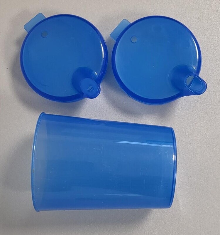 Schnabelbecher / Trinkbecher mit 2 Aufsätzen