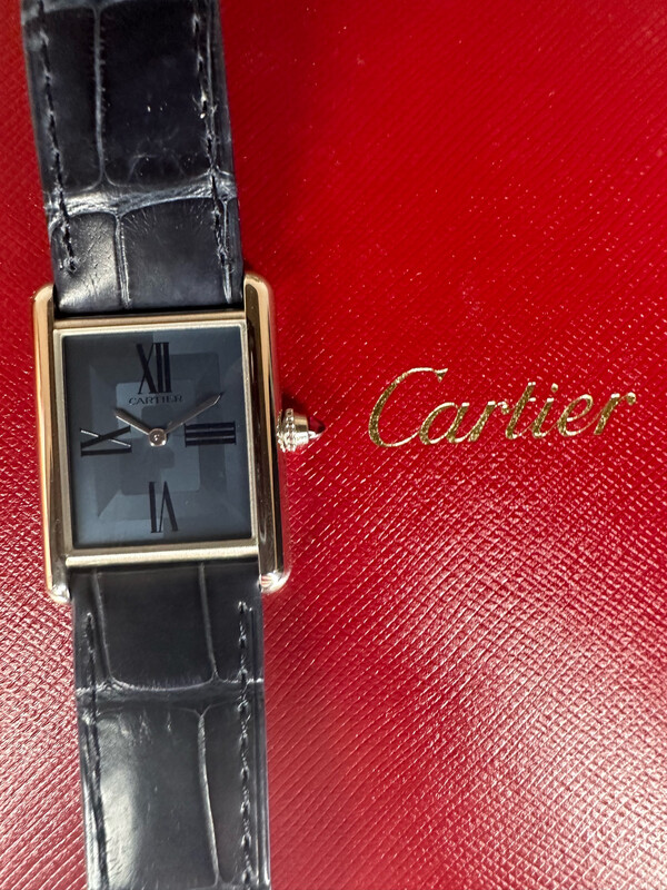 Cartier Tank Louis Carter Platine édition 170 pièces au monde