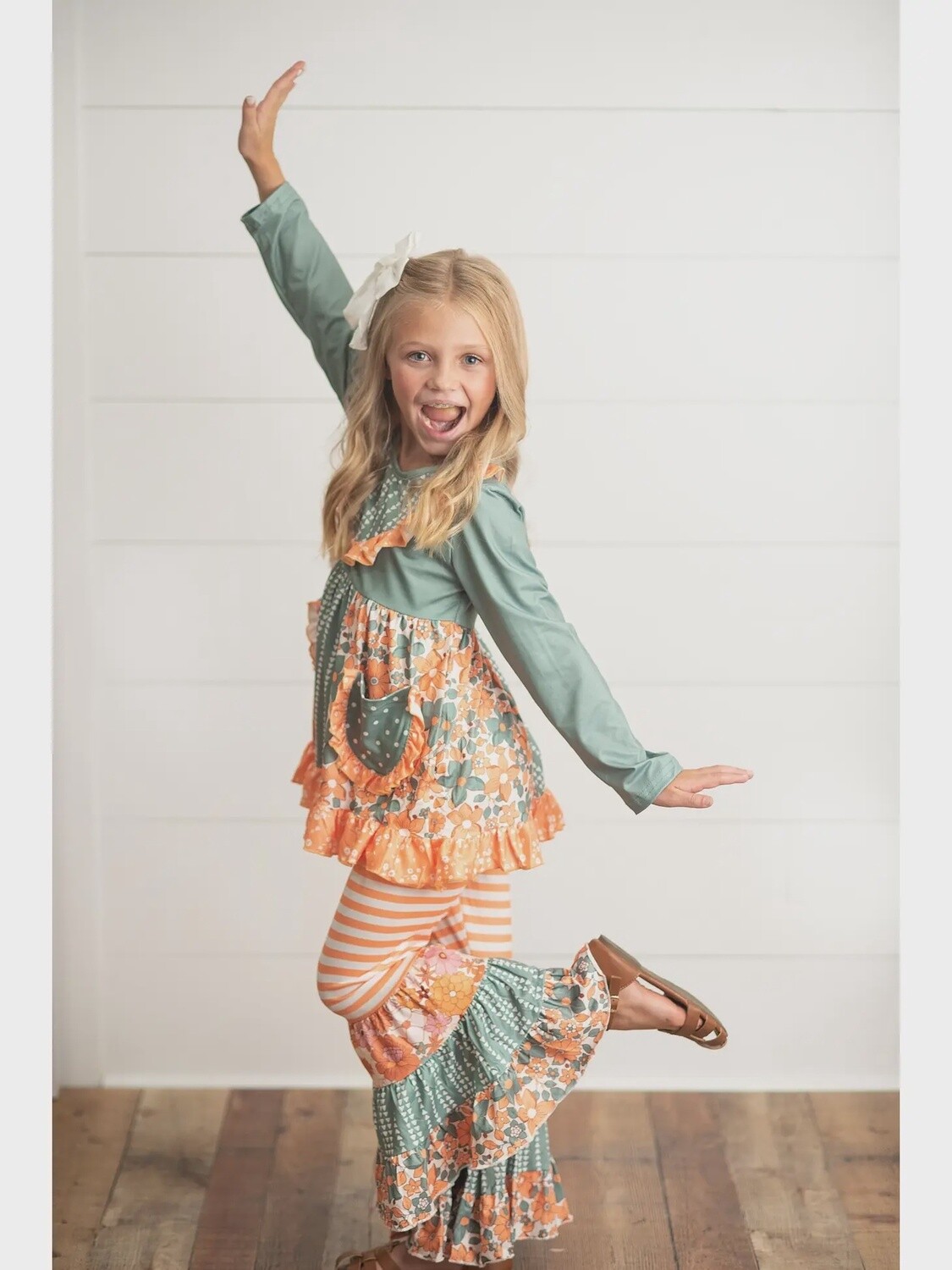 Kids Sage Floral Pocket Two Piece Bell Bottom Ruffle Set