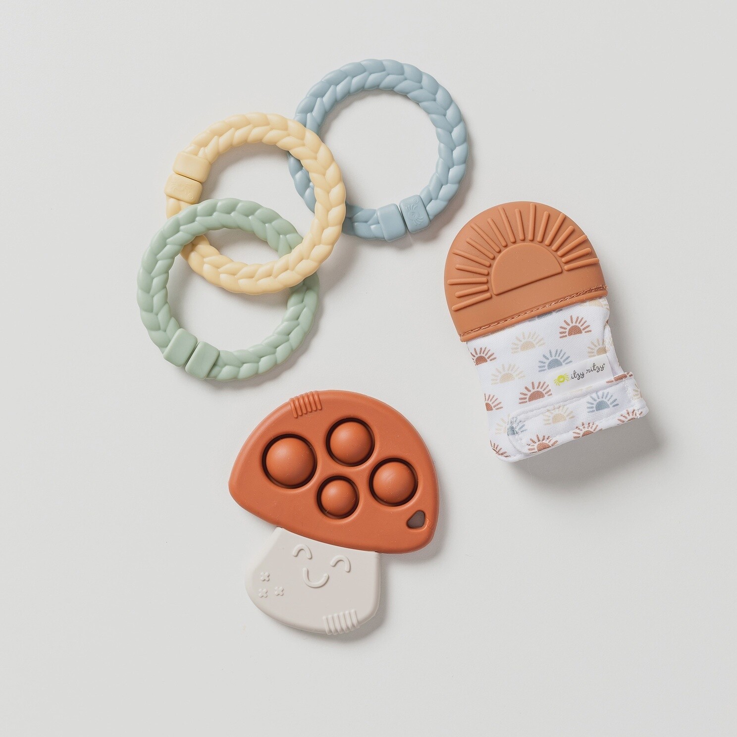 *New* Itzy Ritzy Teether Gift Set™