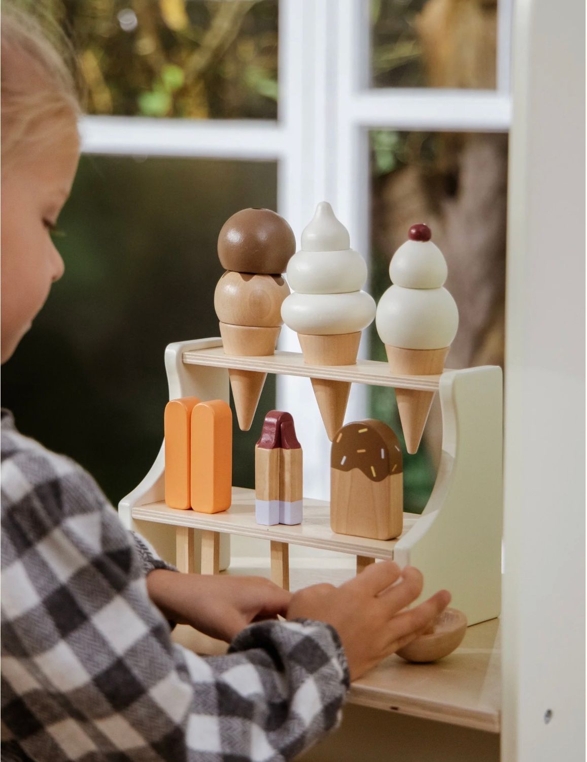 Wooden Ice Cream Stand and Accessories Wooden Ice Cream Stand and Accessories