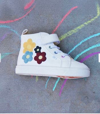 Kami Girls Hook &amp; Loop Sneaker