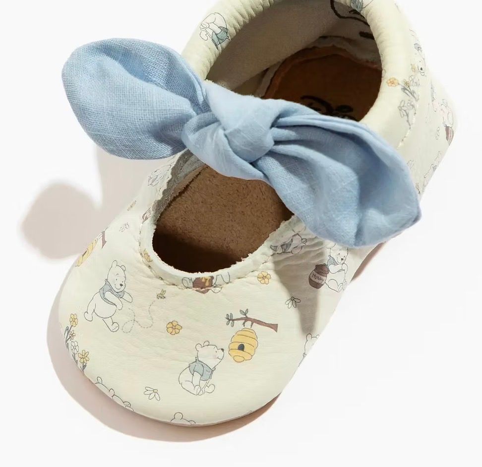 Disney Pooh Bear Linen Knotted Bow Baby Shoe - Soft Sole