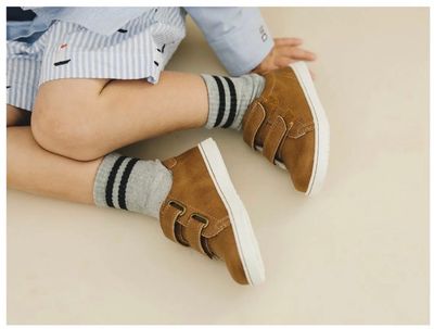 Style NO 631 Kyle Double Strap Sneaker - Chestnut