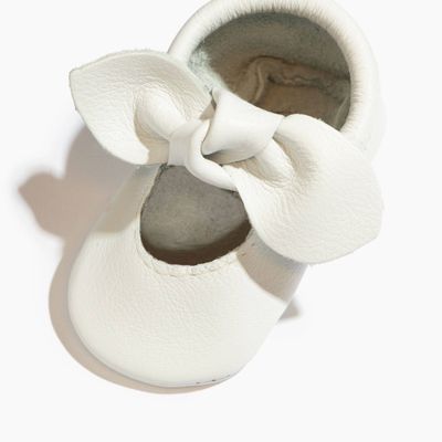 Bright White II Knotted Bow Baby Shoe