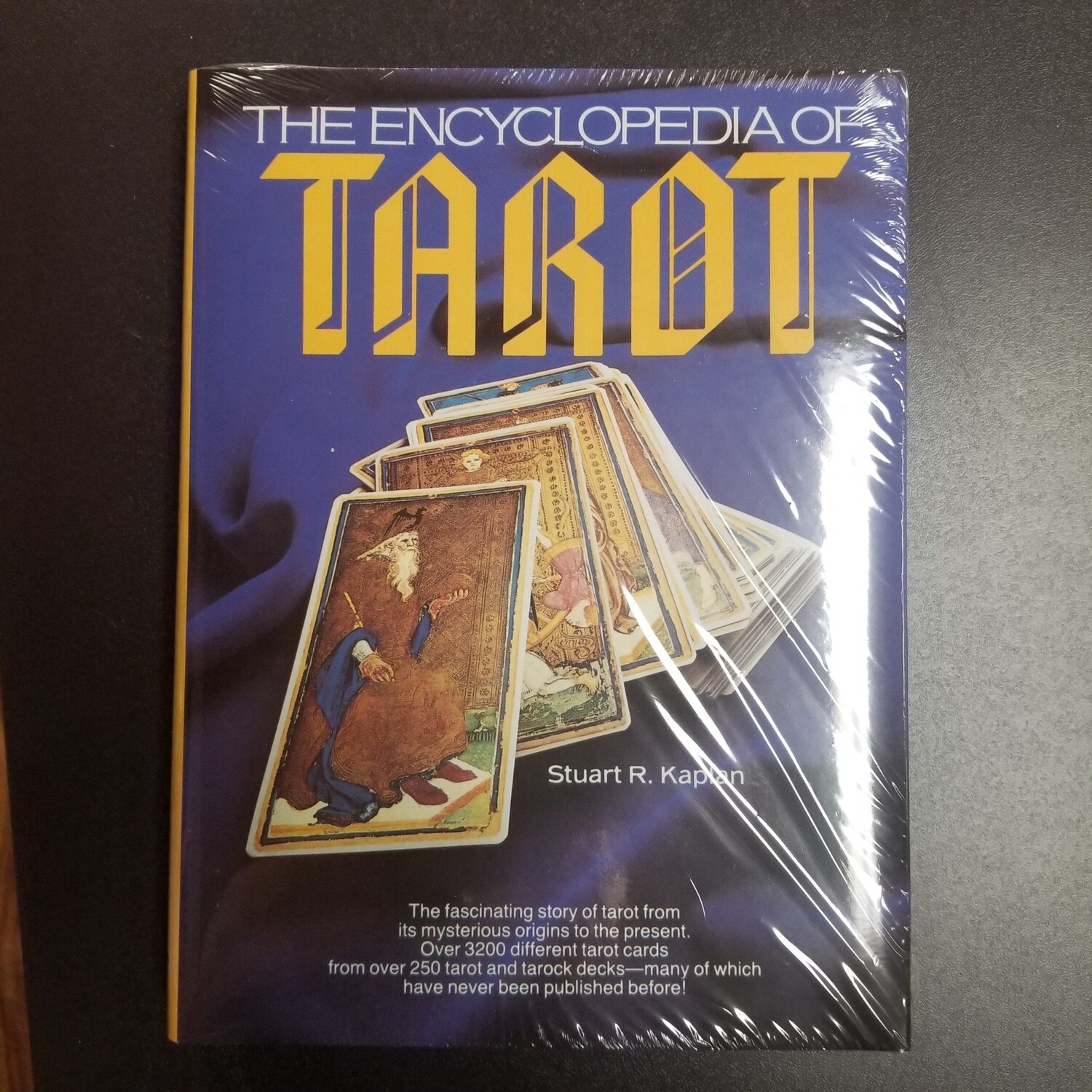 Encyclopedia of Tarot, Volume I