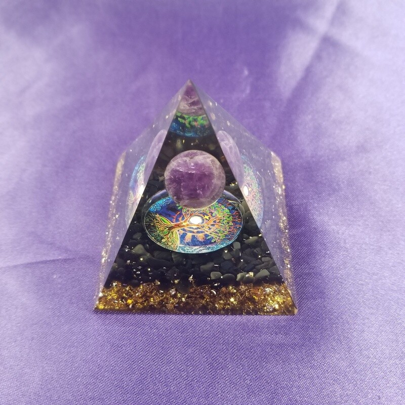 Resin Crystal Pyramids