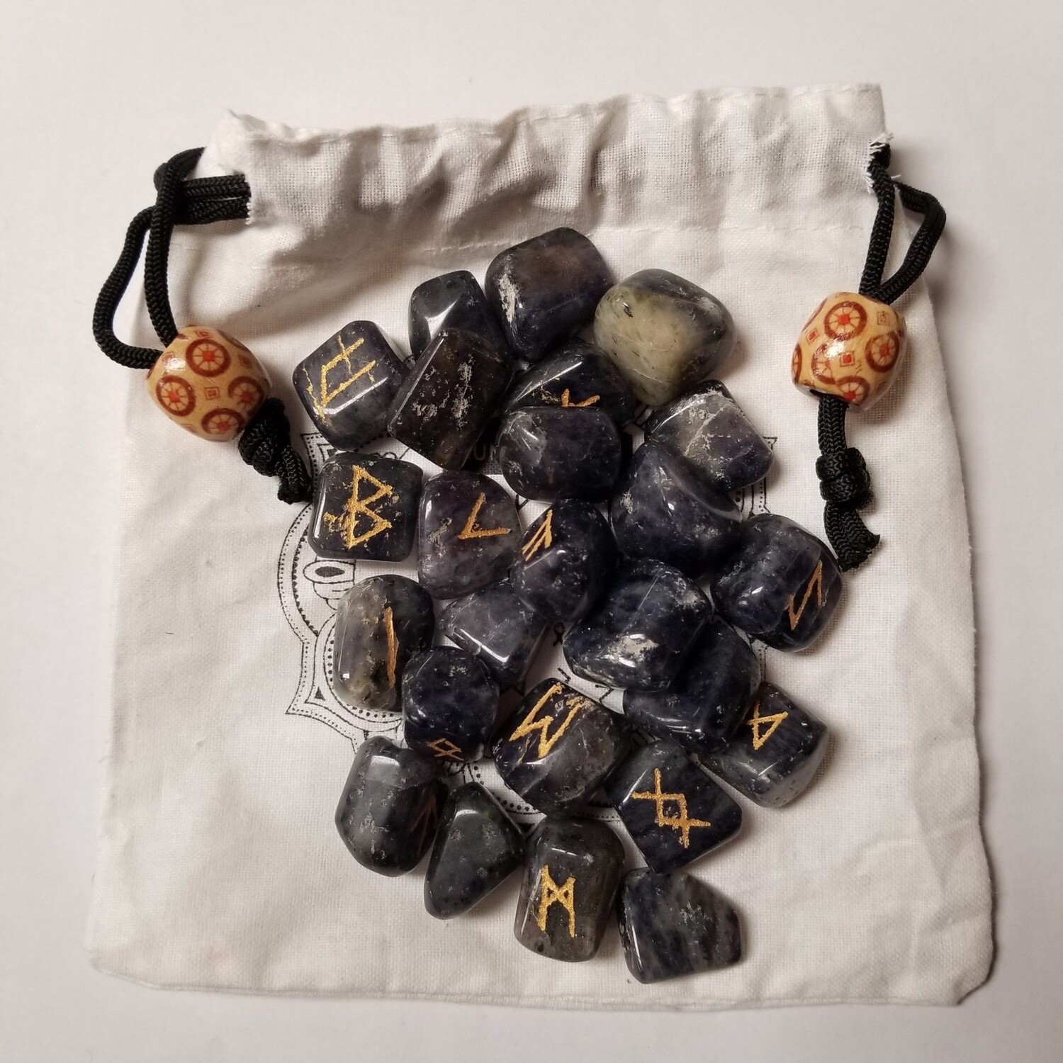 Iolite Rune Set