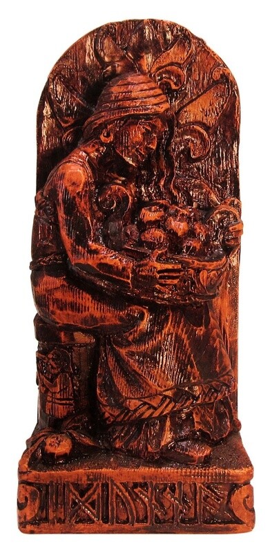 Seated Idunna Statue