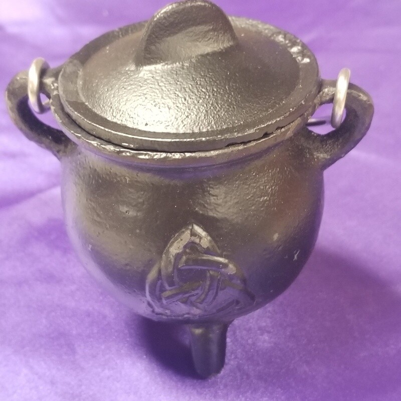 Triquetra Cast Iron Cauldron
