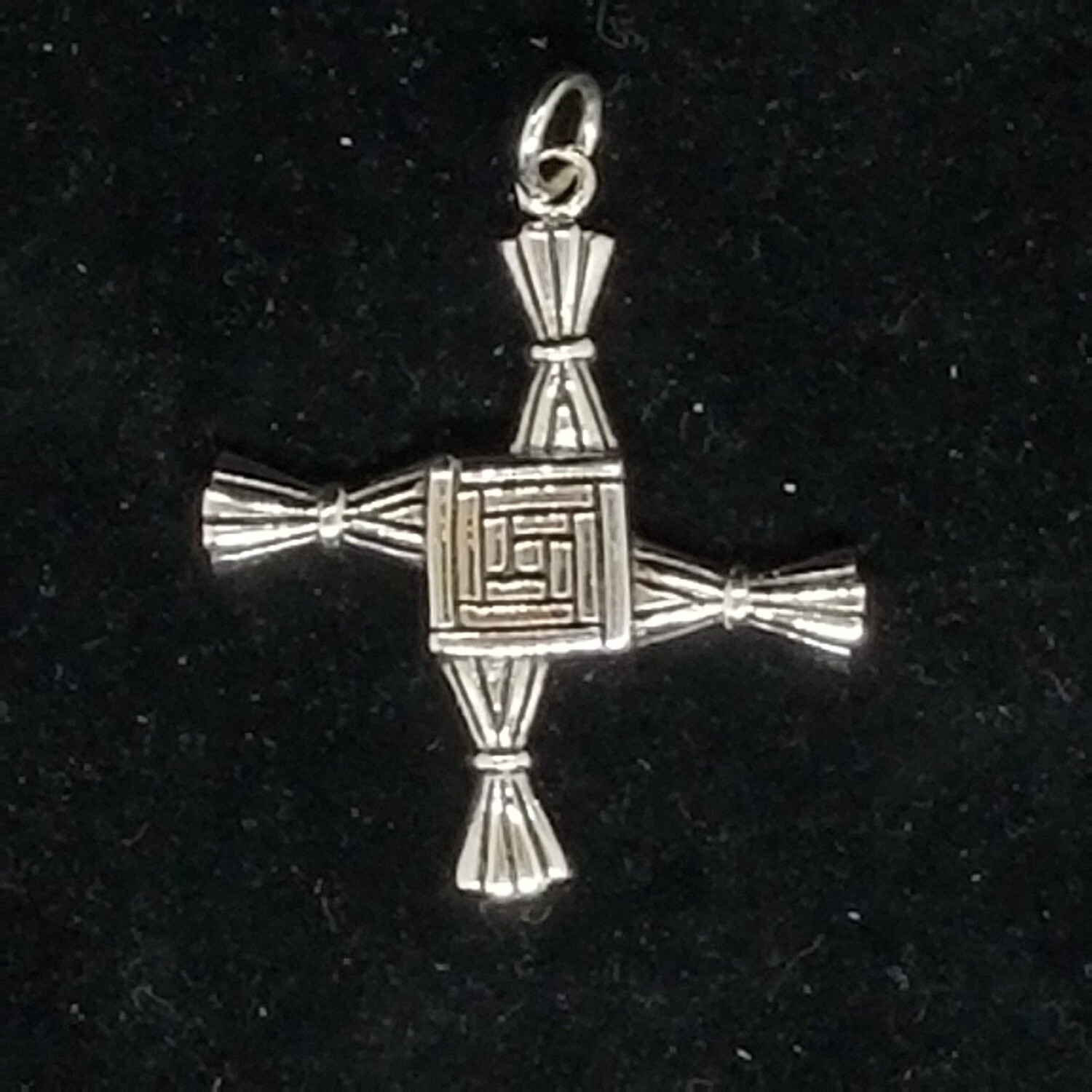 Brigid's Cross Pendant (silver, large)