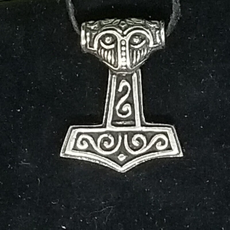 Thor's Hammer Necklace 3