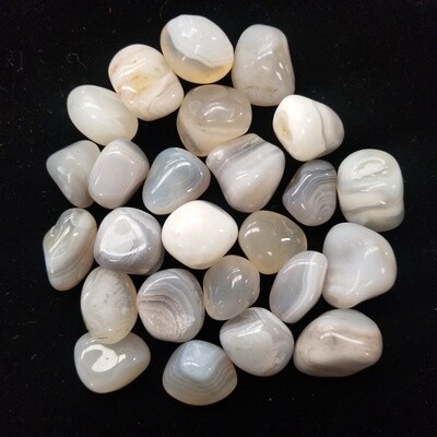 Chalcedony, tumbled