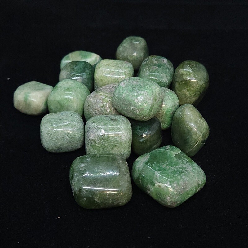 Grossularite Garnet, tumbled