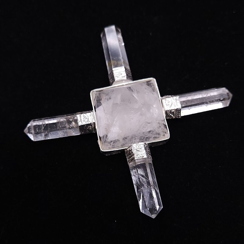 Quartz Generator