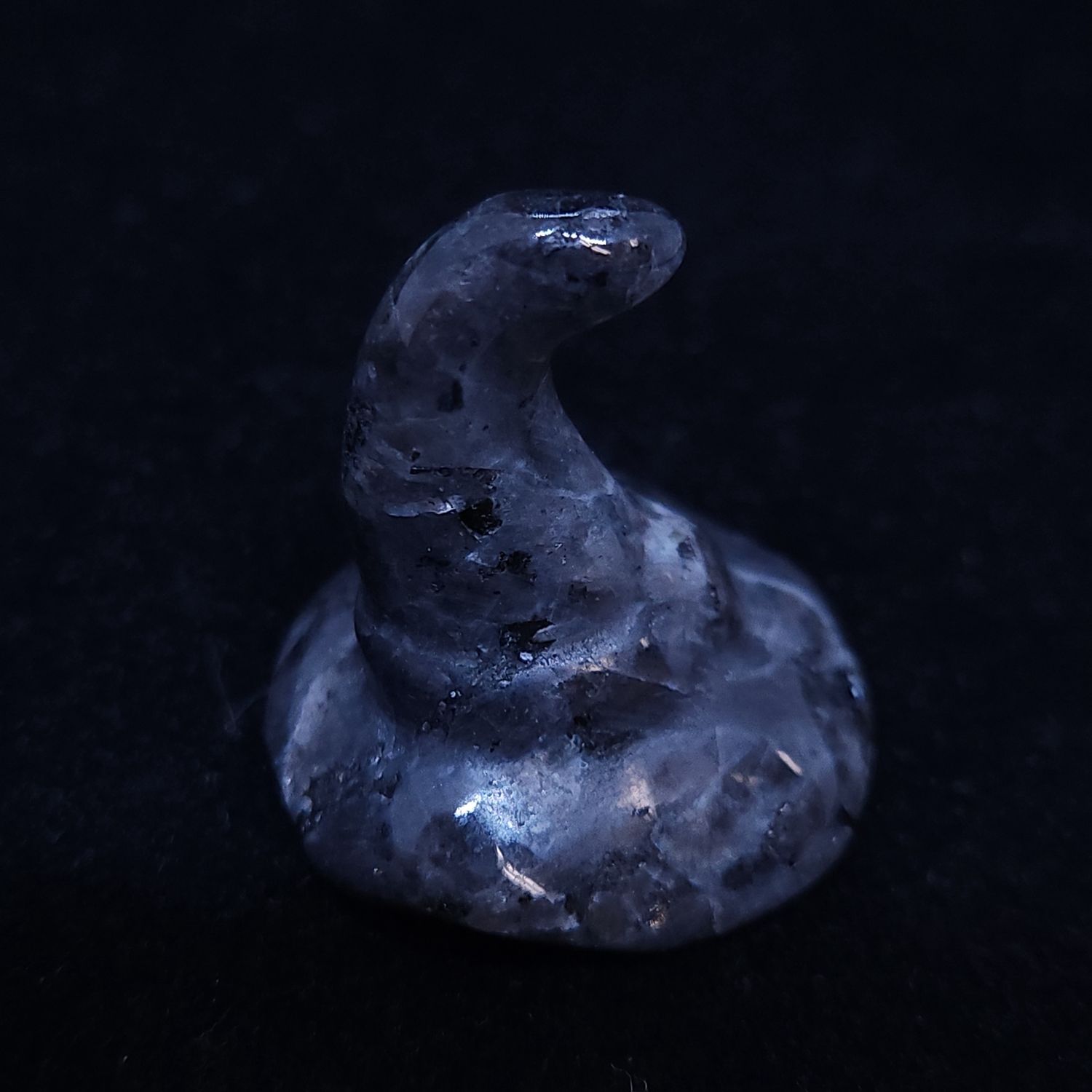 Small Crystal Witch Hats, Crystal: Larvikite