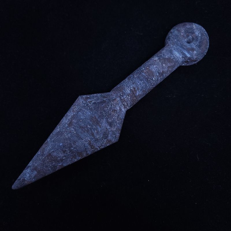 Crystal Daggers