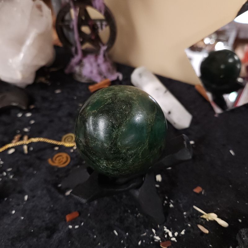 Emerald Sphere 60mm