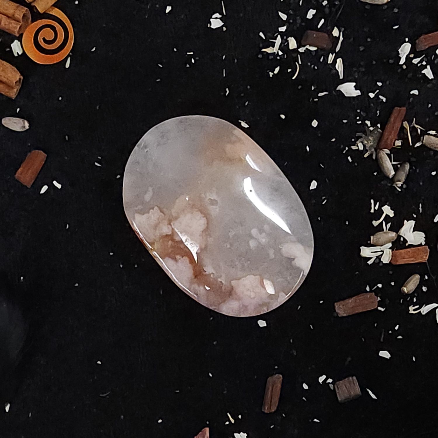 Flower Agate Palm Stone