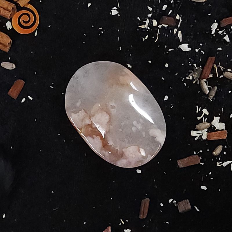 Flower Agate Palm Stone