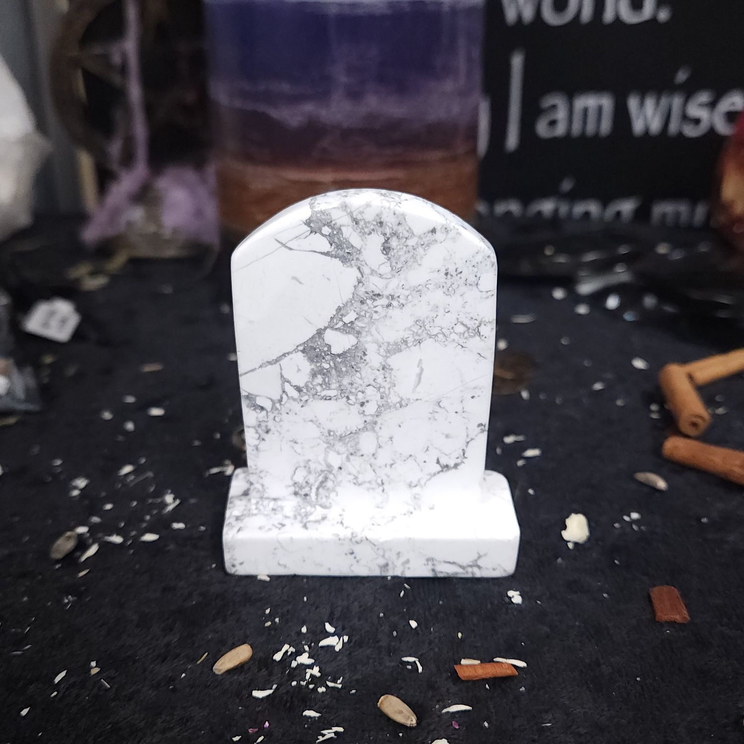 Howlite Headstone — 2.5 Howlite Headstone — 2.5" Tall (White Marble Veining)