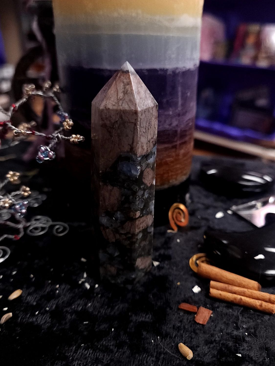 Que Sera Stone Tower 95mm Que Sera Stone Tower 95mm