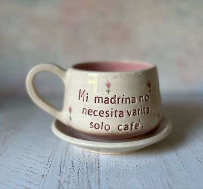 Taza y platito con frase personalizada