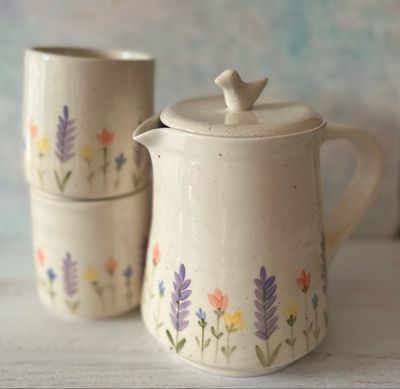 Jarrita con dos vasos