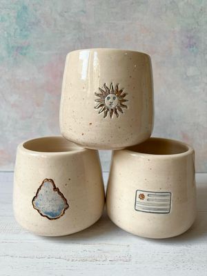 Mate/pocillo Uruguay con detalles en oro