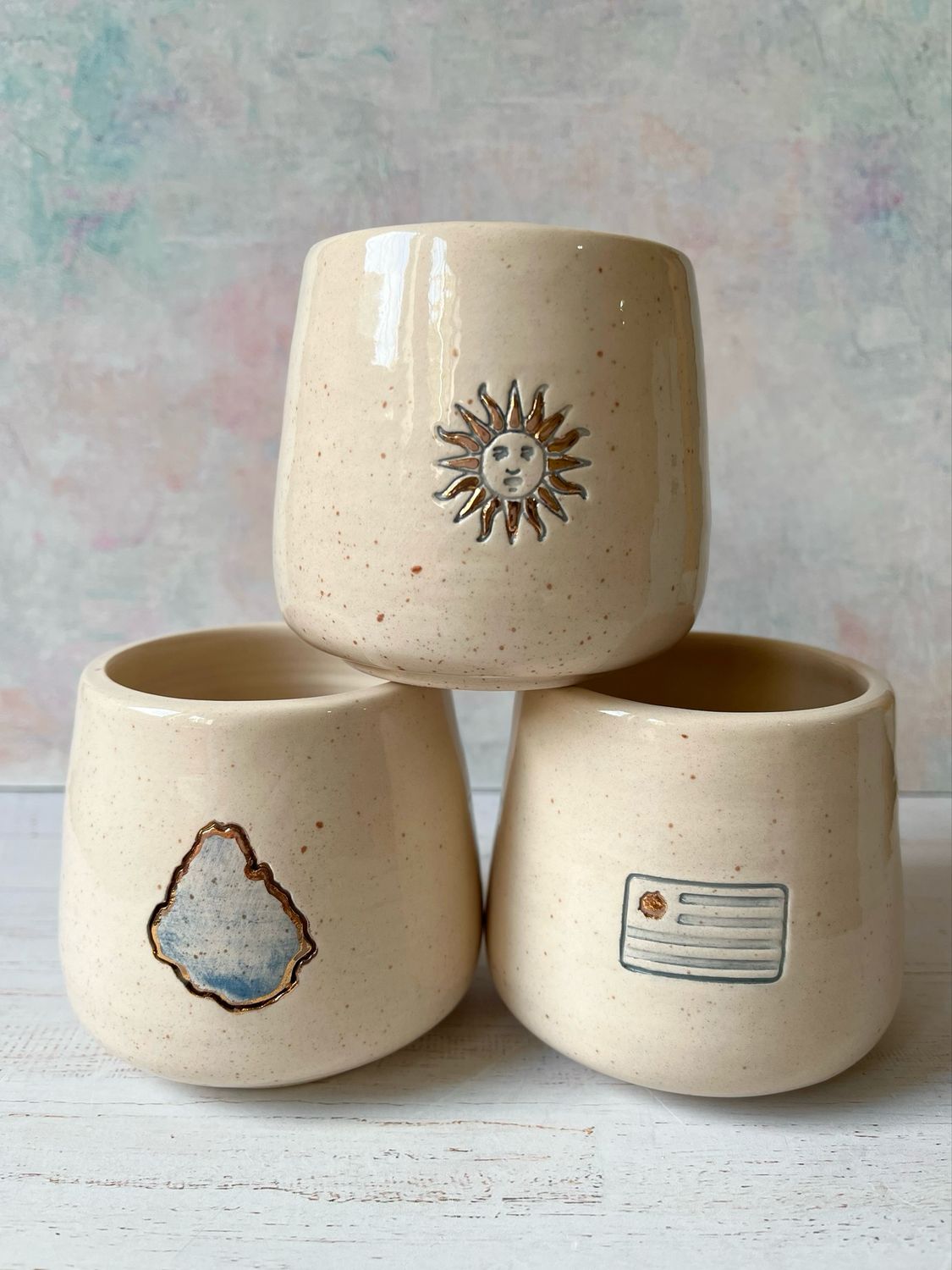 Mate/pocillo Uruguay con detalles en oro