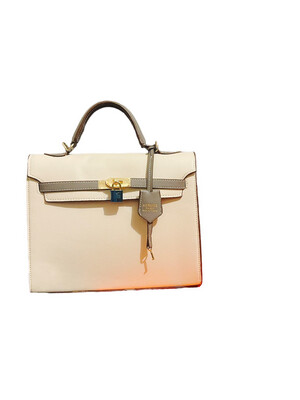Hermes medium kelly 30 A++ QUALITY, WITH NEW COLOR Woman’s Bag Sizes:30cmx 24cm Brand: Hermes