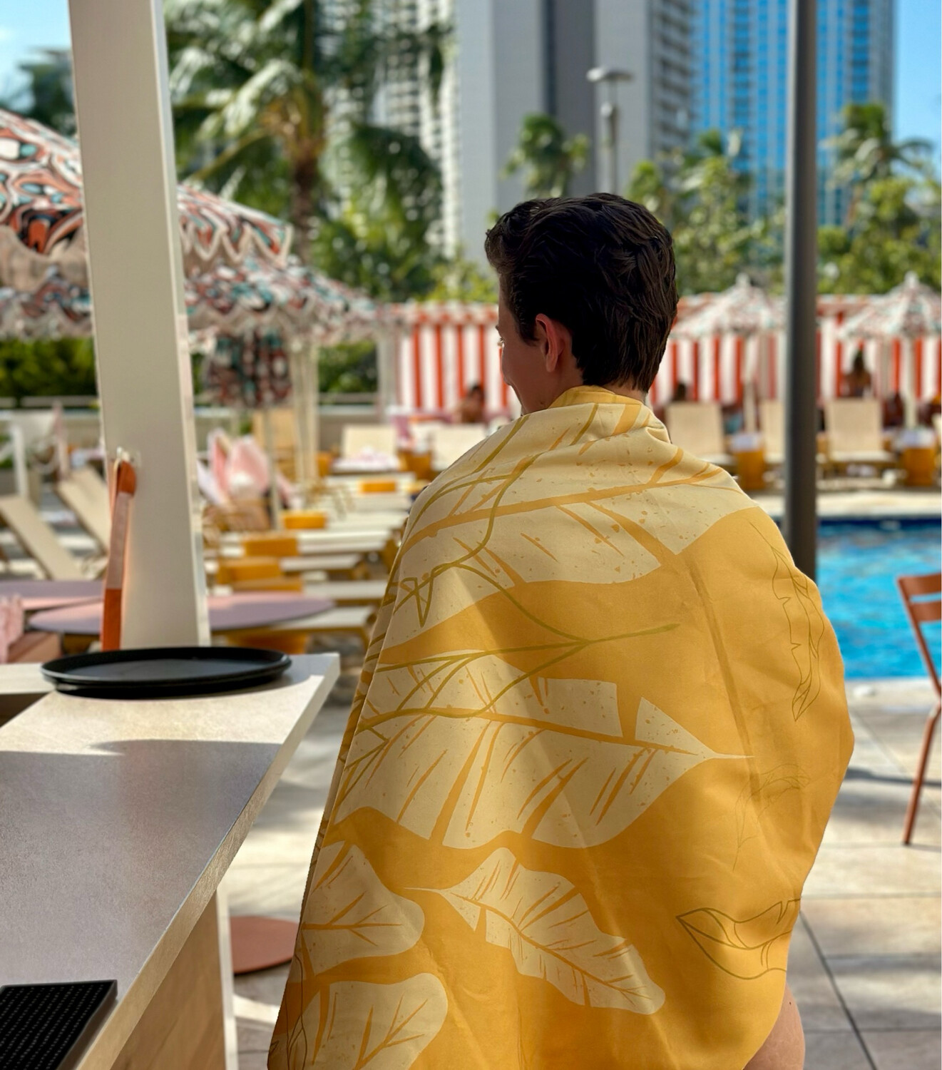 Smiling Banana Microfiber Suede Shake It Off Towel