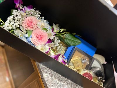 Deluxe floral surprise box 