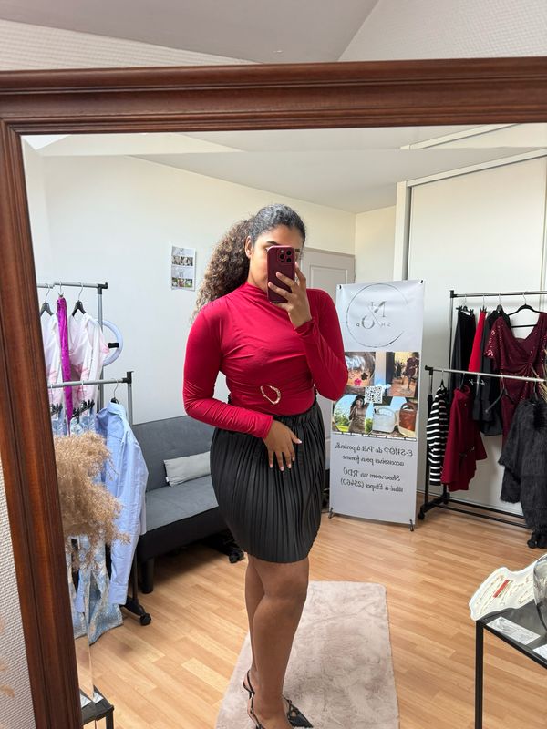 Haut rouge