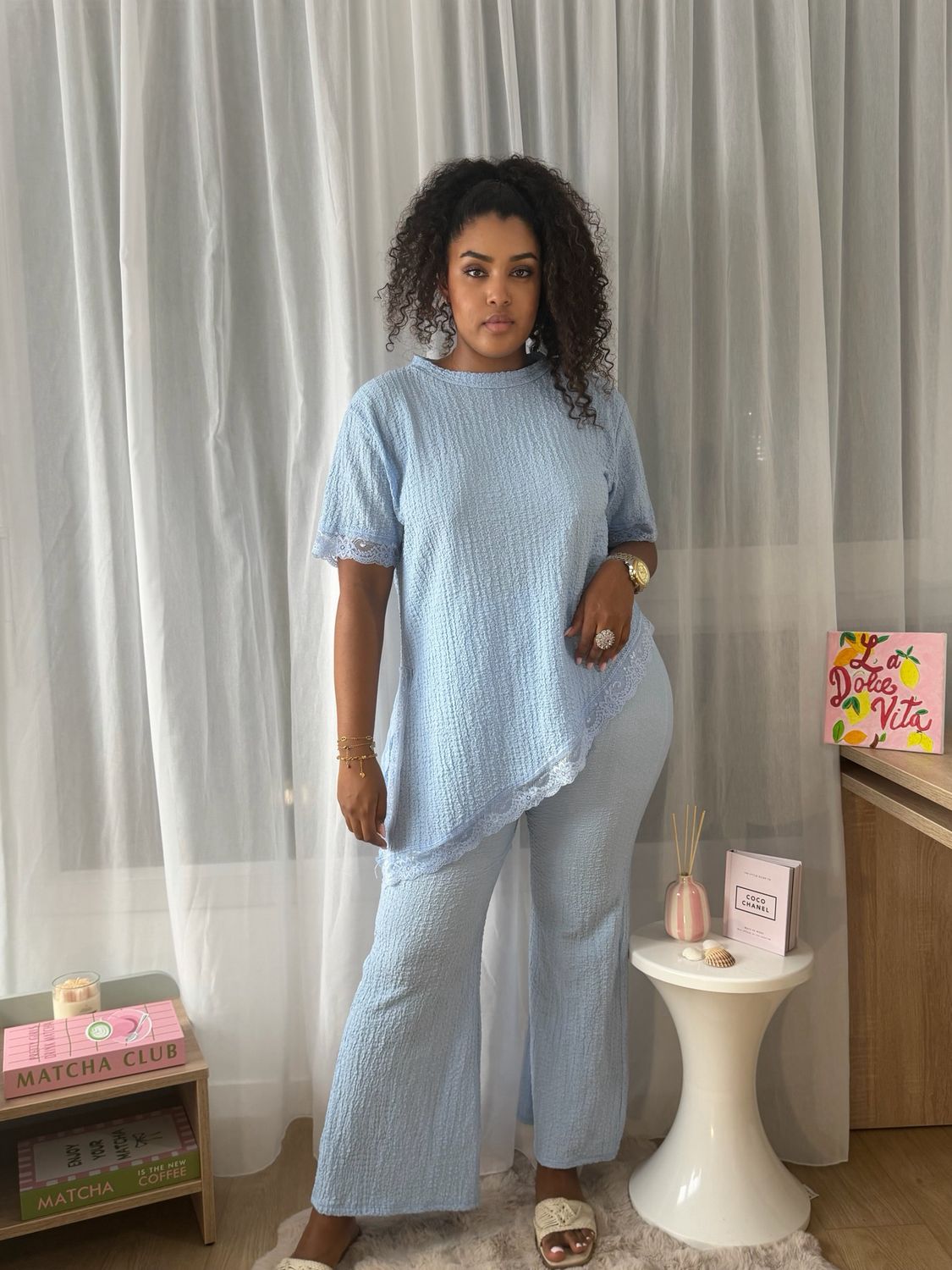 Ensemble texturé bleu ciel asymétrique