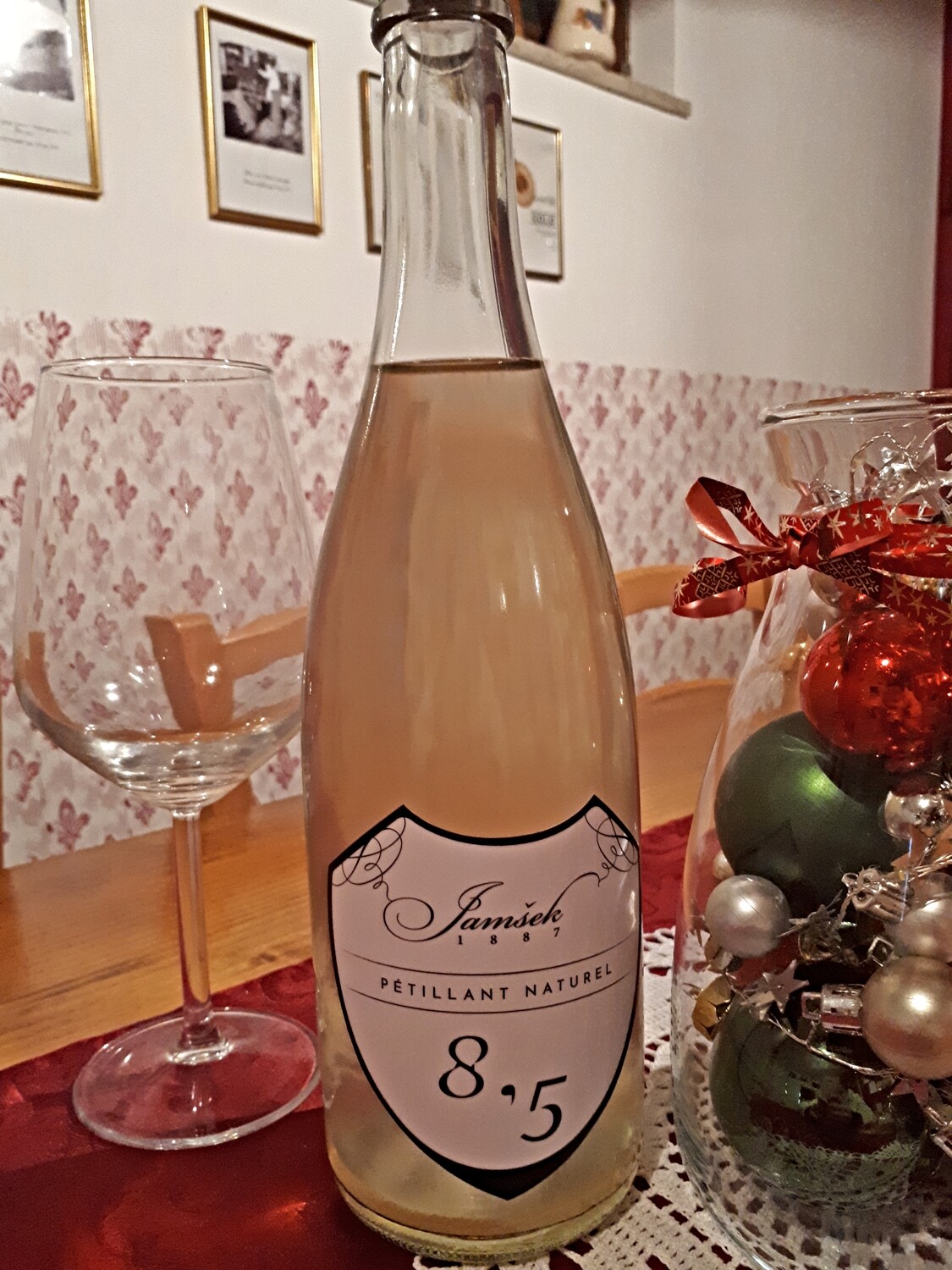 8,5