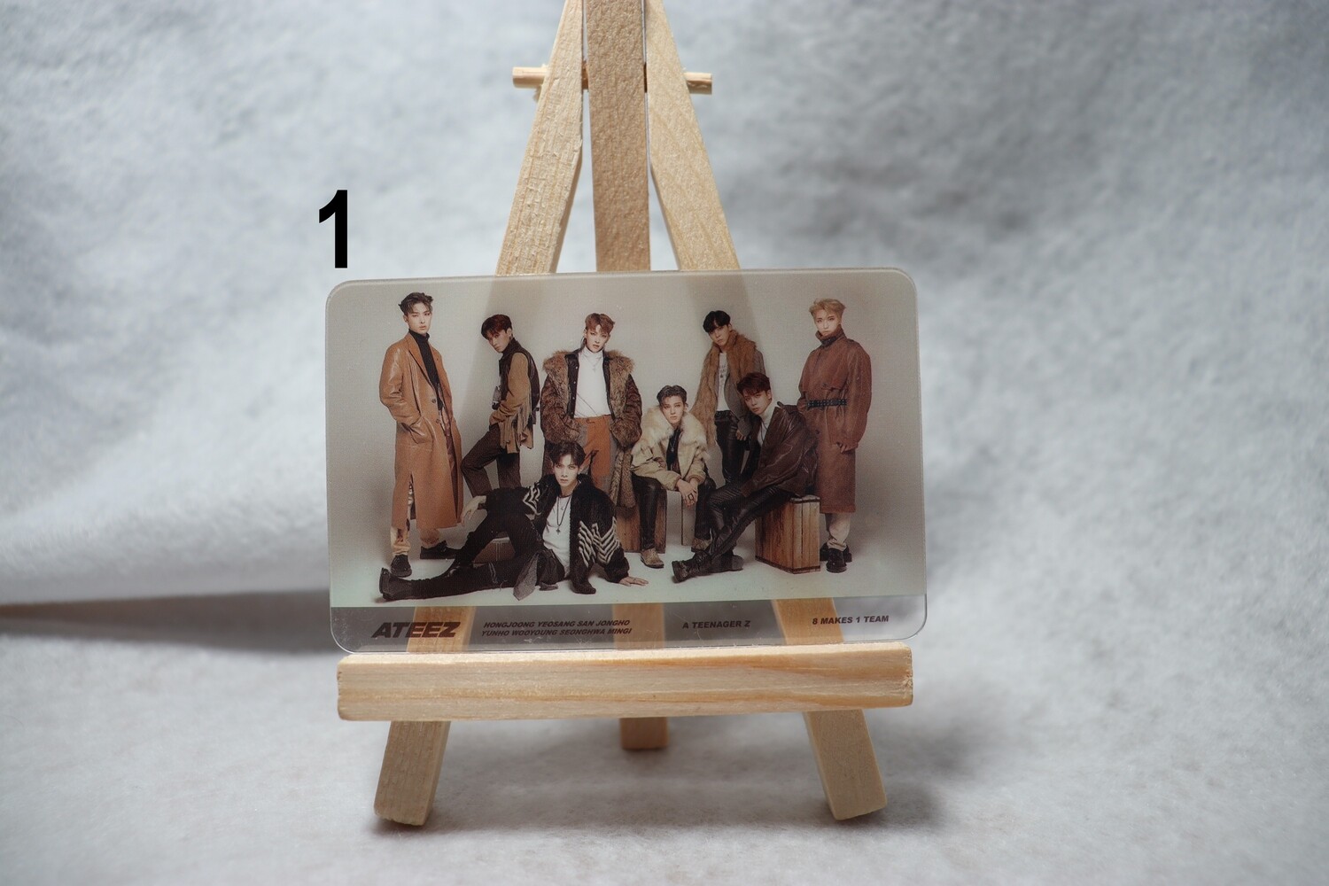 Cartes transparentes ATEEZ – Collection incontournable pour les ATINY