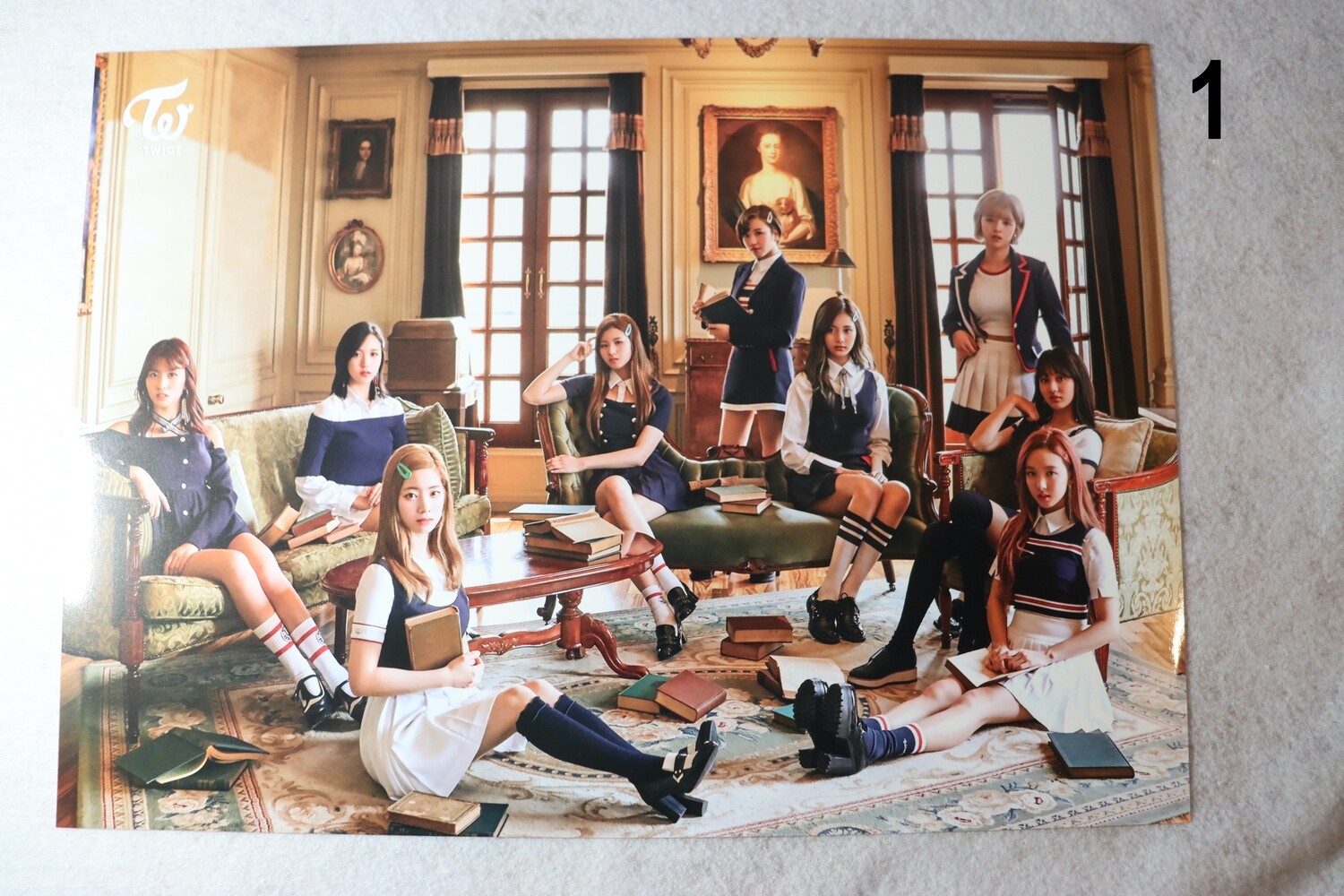Posters TWICE - 12 Modèles Uniques