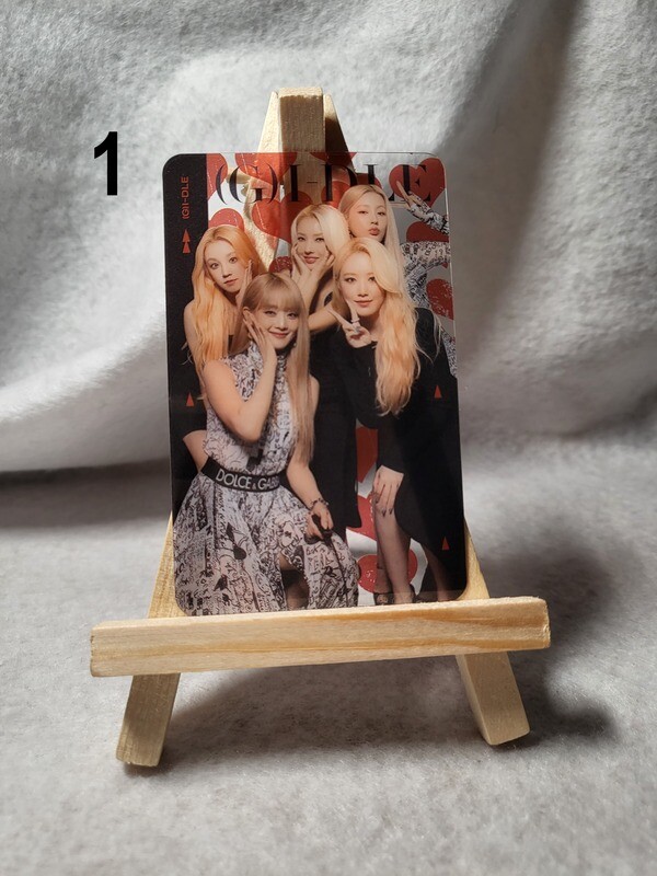 Cartes transparentes (G)I-DLE – Collection essentielle pour les NEVERLAND