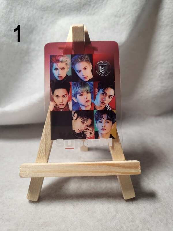 Photocards transparentes SuperM – L’indispensable pour les fans de K-Pop !