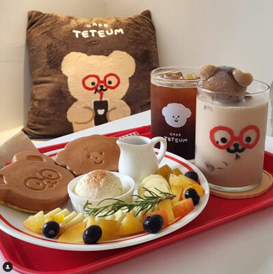 Café Teteum à Séoul : Un Paradis Nounours pour les Amoureux du Café