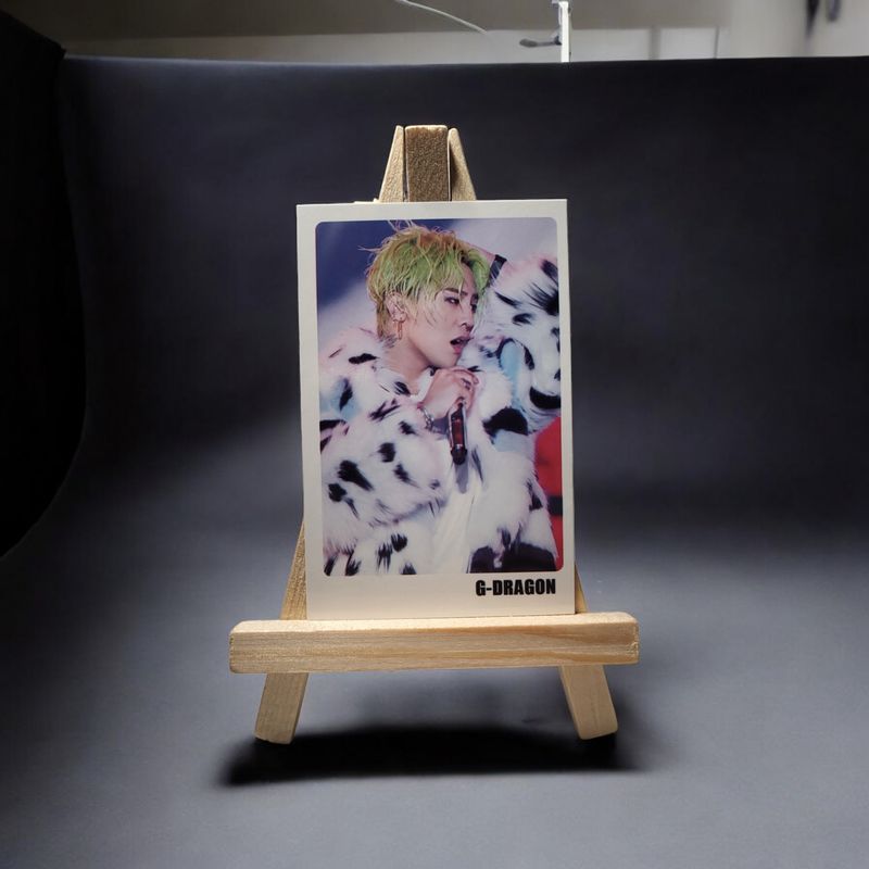 Photocards G-DRAGON Série 4 - 11 Modèles Uniques