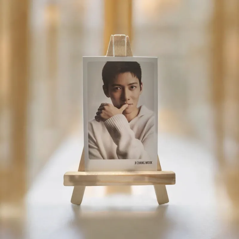 Photocards JI CHANG WOOK Série 5 - 11 Modèles Uniques