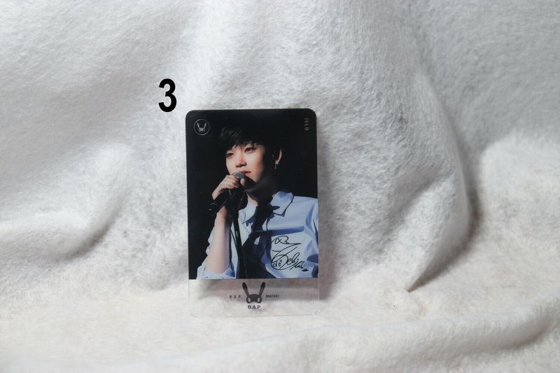 Cartes transparentes B.A.P – Photocards uniques et originales pour les BABYs