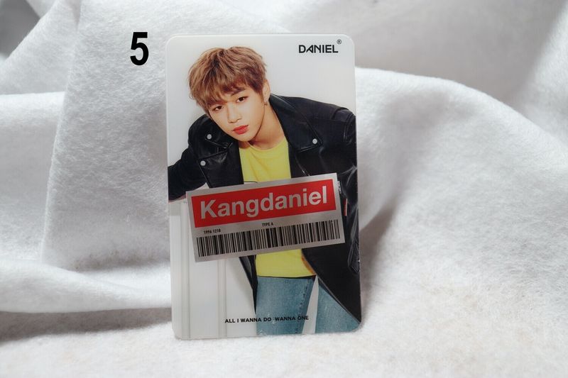 Photocards transparentes Kang Daniel – Collection incontournable pour les DANITY