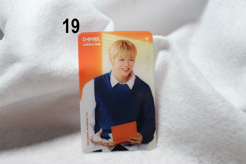 Photocards transparentes Kang Daniel – Collection incontournable pour les DANITY