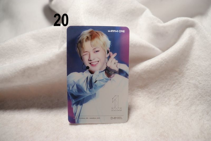 Photocards transparentes Kang Daniel – Collection incontournable pour les DANITY