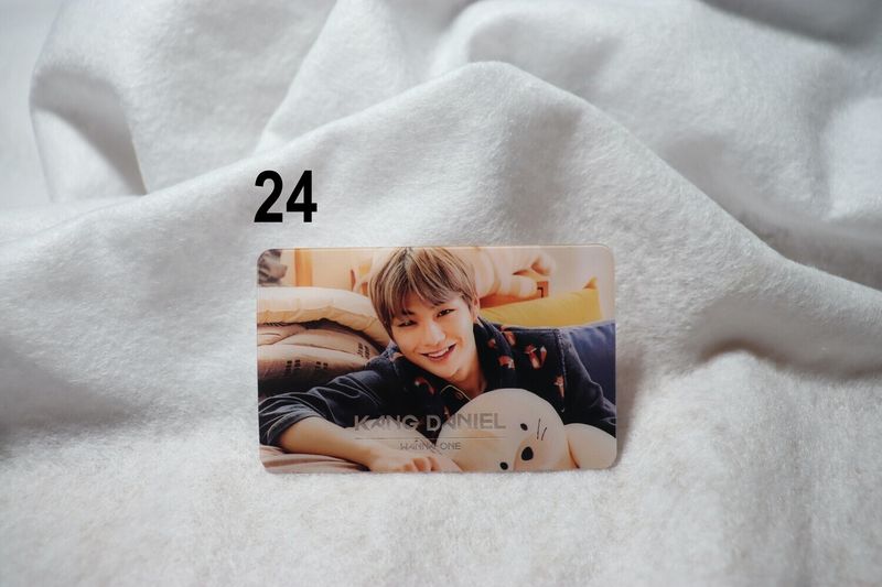 Photocards transparentes Kang Daniel – Collection incontournable pour les DANITY